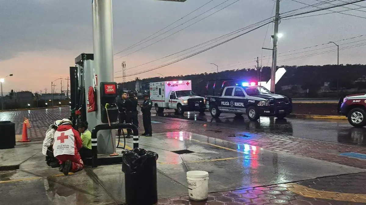 Sujetos armados cometieron un asalto con lujo de violencia en una gasolinera con razón social 'Oxifuel'